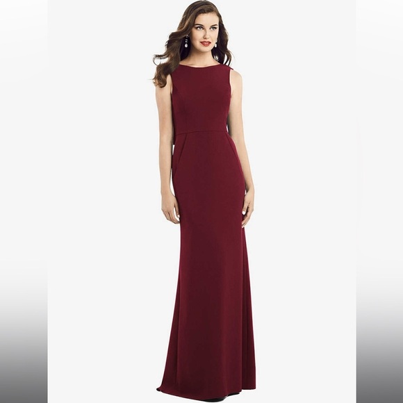 Dessy Collection- DRAPED BACKLESS CREPE DRESS WITH POCKETS - Picture 1 of 12